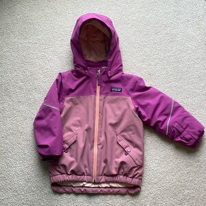 Girls 4T Patagonia two tone purple/pink coat.